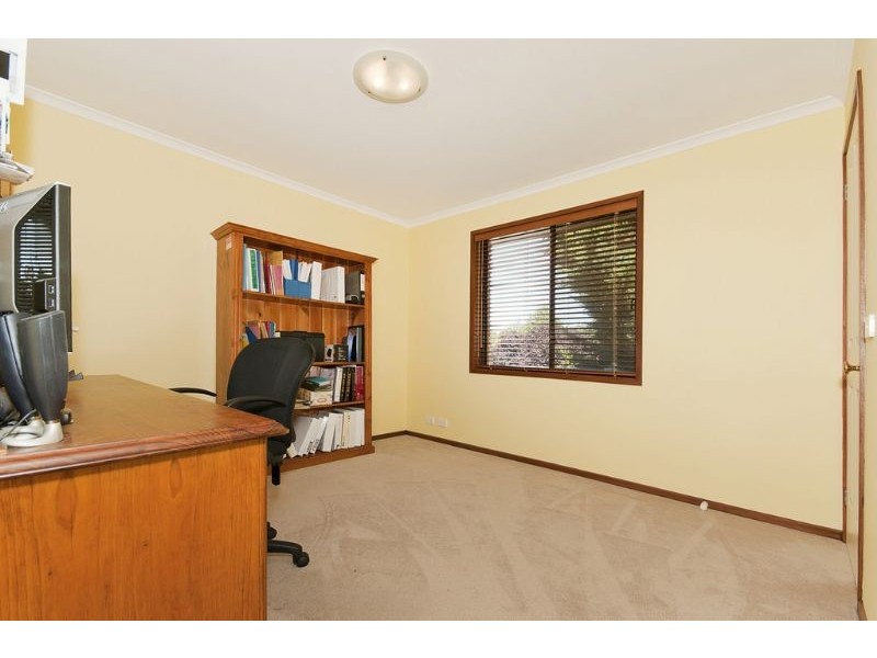 1 Barn Place, Palmerston ACT 2913