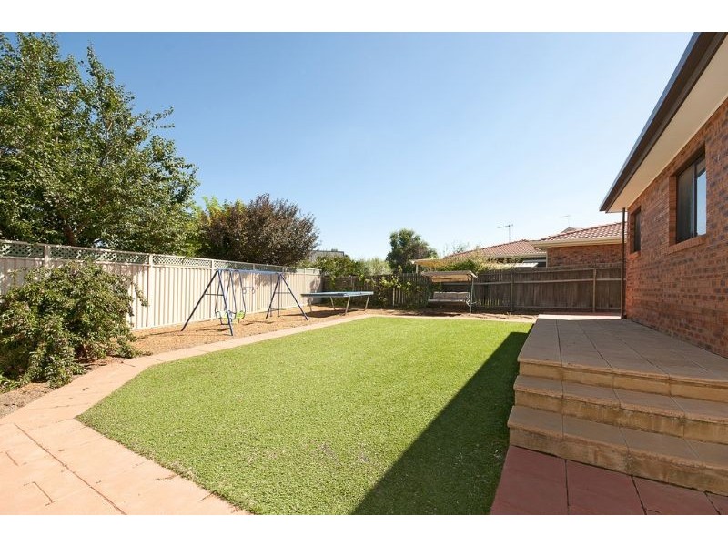 1 Barn Place, Palmerston ACT 2913