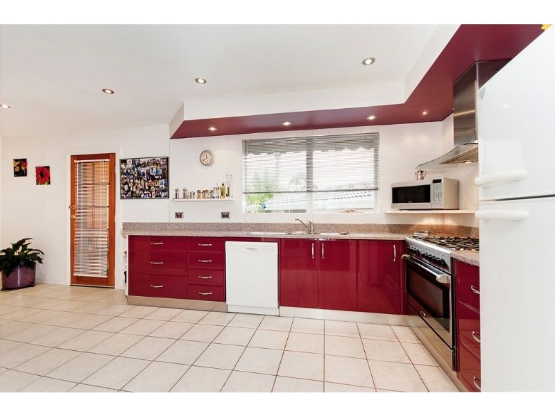 8 Bardsley Place, Holt ACT 2615