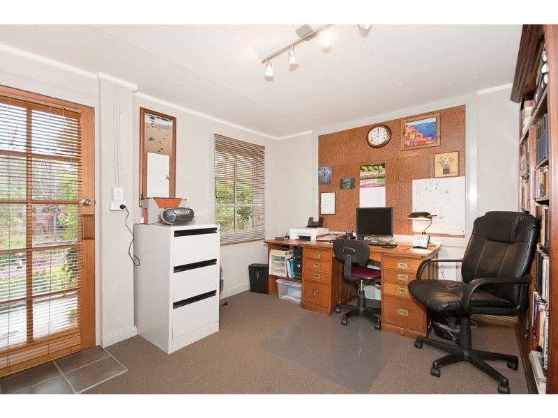 8 Bardsley Place, Holt ACT 2615