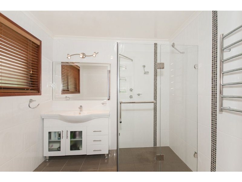 8 Golding Place, Chisholm ACT 2905