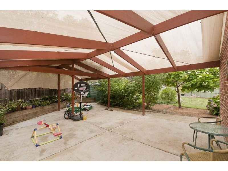 8 Golding Place, Chisholm ACT 2905