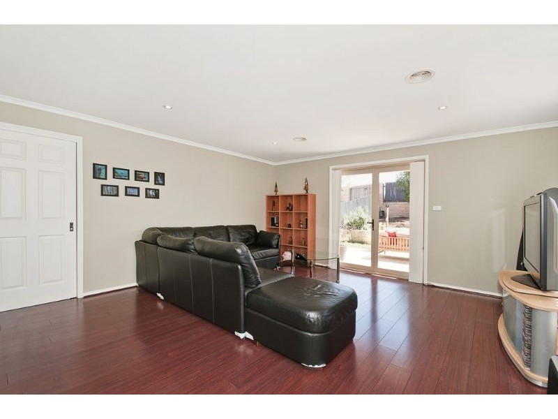 24 Siroset Close, Dunlop ACT 2615