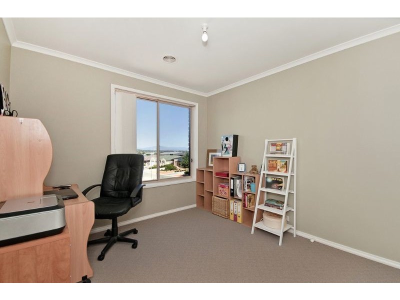 24 Siroset Close, Dunlop ACT 2615