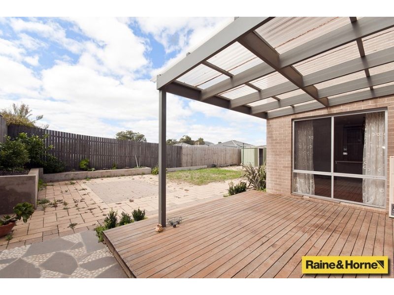 16 Flagstone Street, Harrison ACT 2914