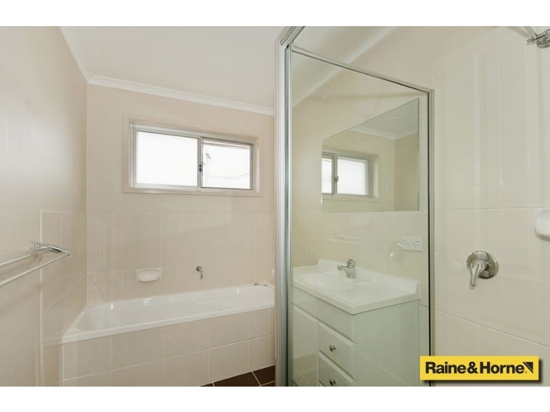 16 Flagstone Street, Harrison ACT 2914