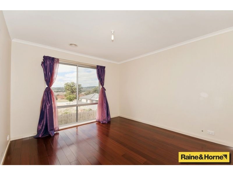 16 Flagstone Street, Harrison ACT 2914