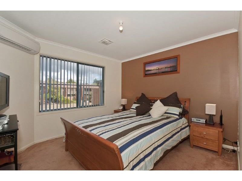 14-15 Wanliss Street, Latham ACT 2615