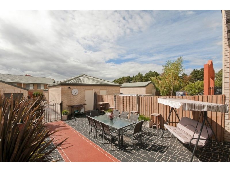 14-15 Wanliss Street, Latham ACT 2615