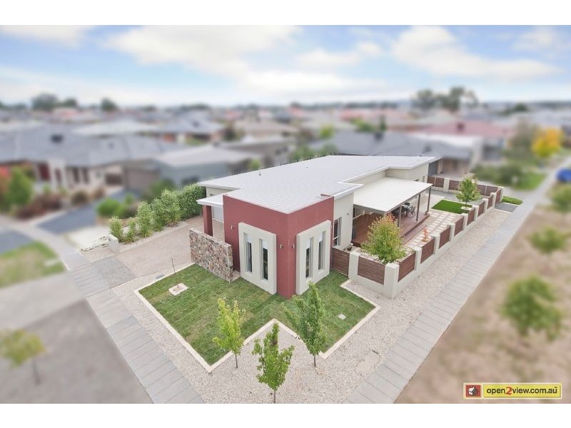 2 Coomera Street, Harrison ACT 2914