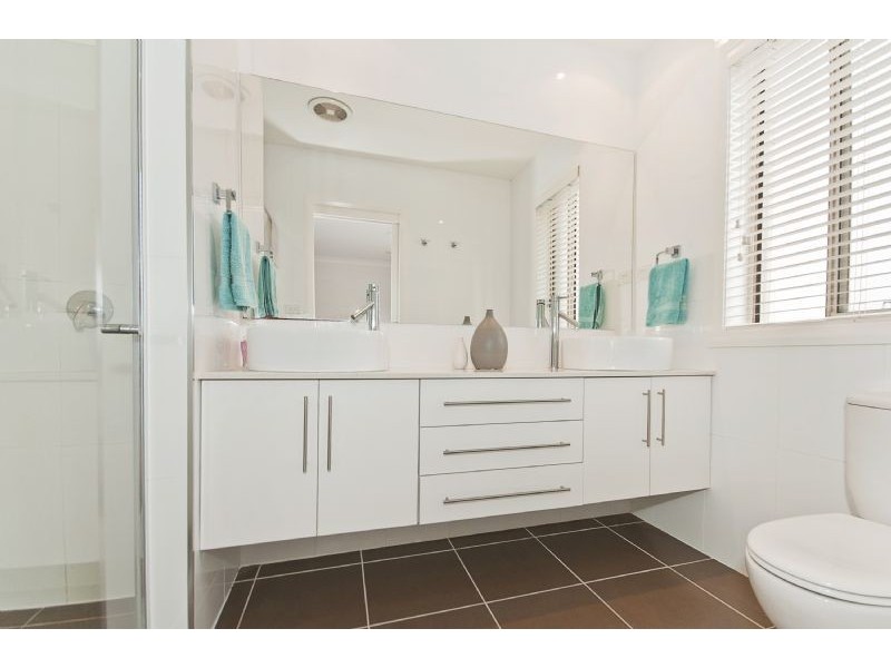 2 Coomera Street, Harrison ACT 2914