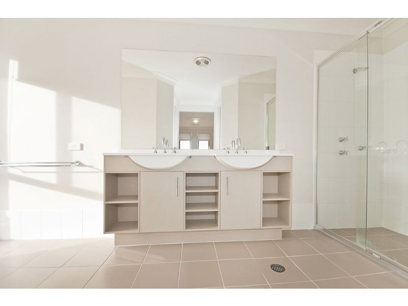 5 Brice Place, Macgregor ACT 2615