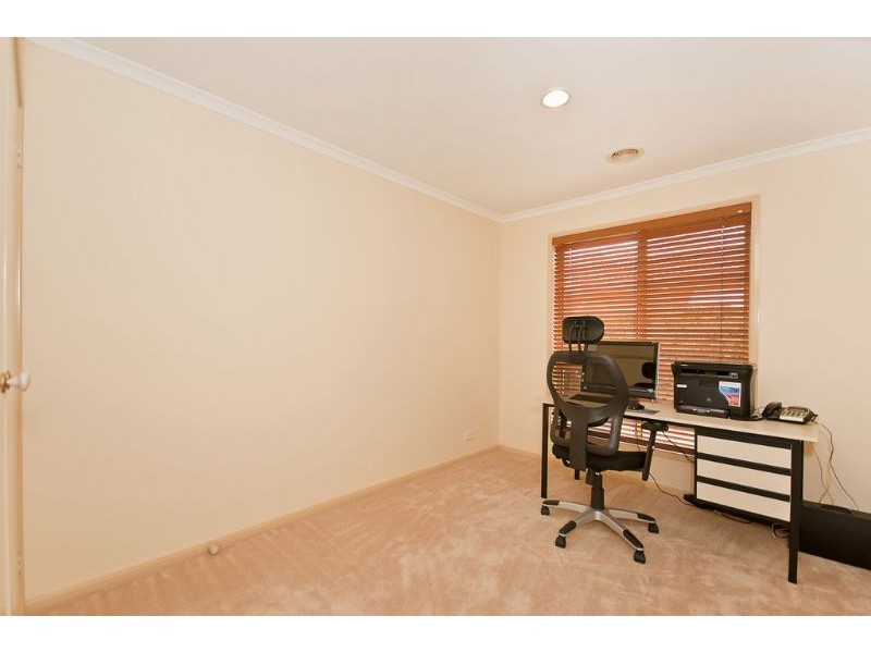 26 Fairlight Street, Dunlop ACT 2615