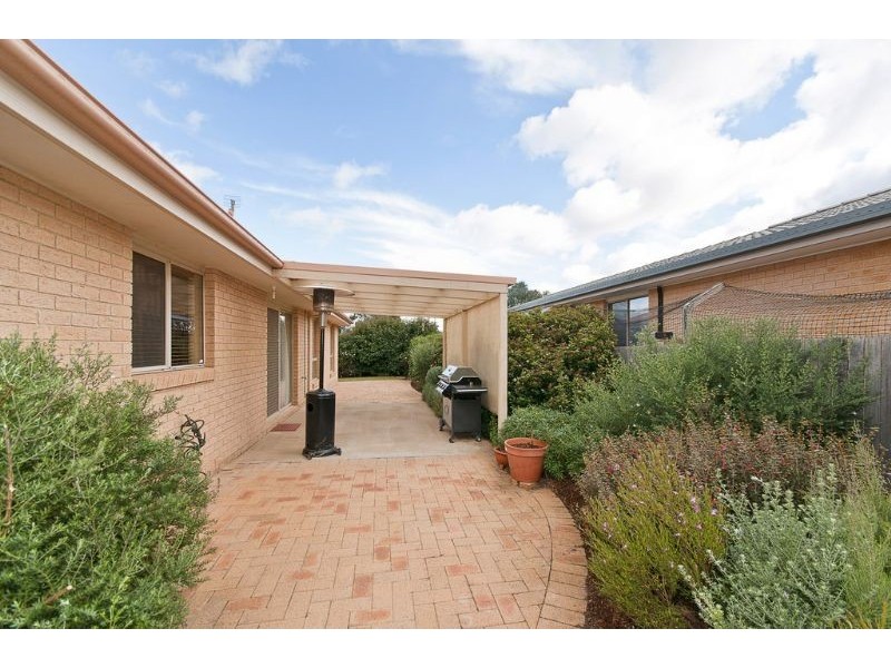 26 Fairlight Street, Dunlop ACT 2615