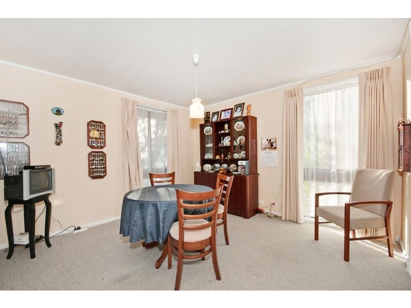 16 Houghton Place, Spence ACT 2615