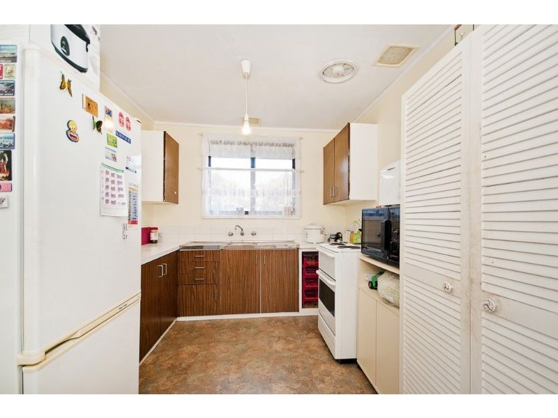 16 Houghton Place, Spence ACT 2615