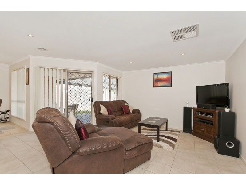 37 Gouldsmith Street, Dunlop ACT 2615