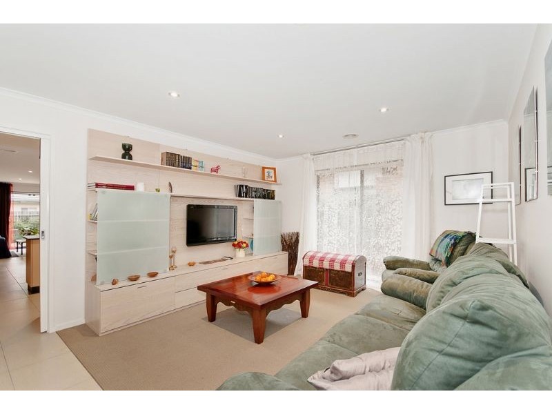 15 Ruth Bedford Street, Franklin ACT 2913