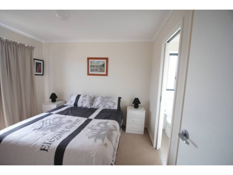 64 Bryan Hudson Street, Macgregor ACT 2615