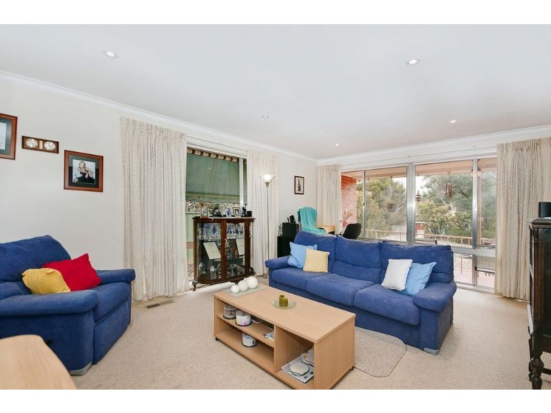 12 Clement Place, Macgregor ACT 2615