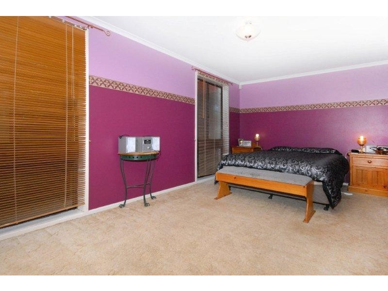 5 Gaggin Place, Macgregor ACT 2615