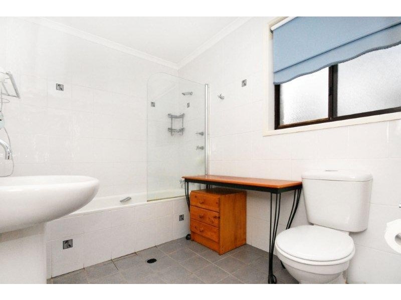 5 Gaggin Place, Macgregor ACT 2615