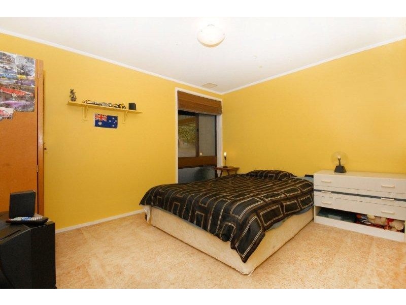 5 Gaggin Place, Macgregor ACT 2615