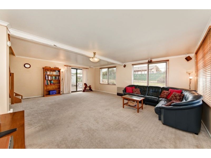 21 Hirschfeld Crescent, Macgregor ACT 2615