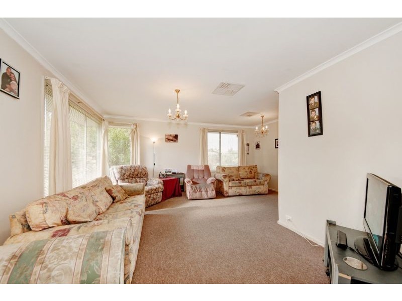 1 Garland Place, Spence ACT 2615