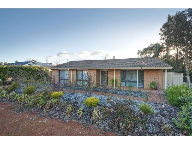 11 Mulvany Place, Latham ACT 2615