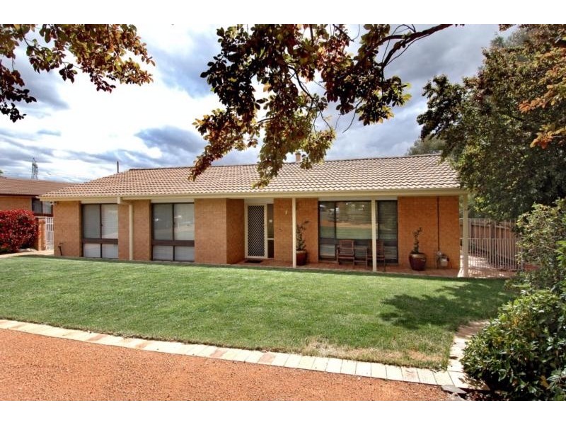 11 Mulvany Place, Latham ACT 2615