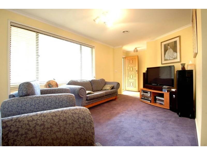 11 Mulvany Place, Latham ACT 2615