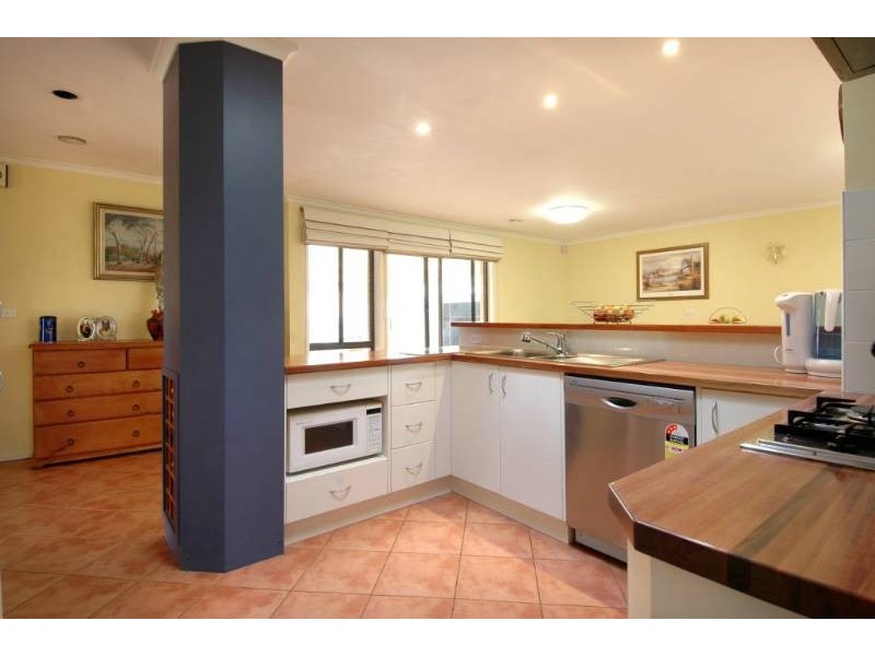 11 Mulvany Place, Latham ACT 2615