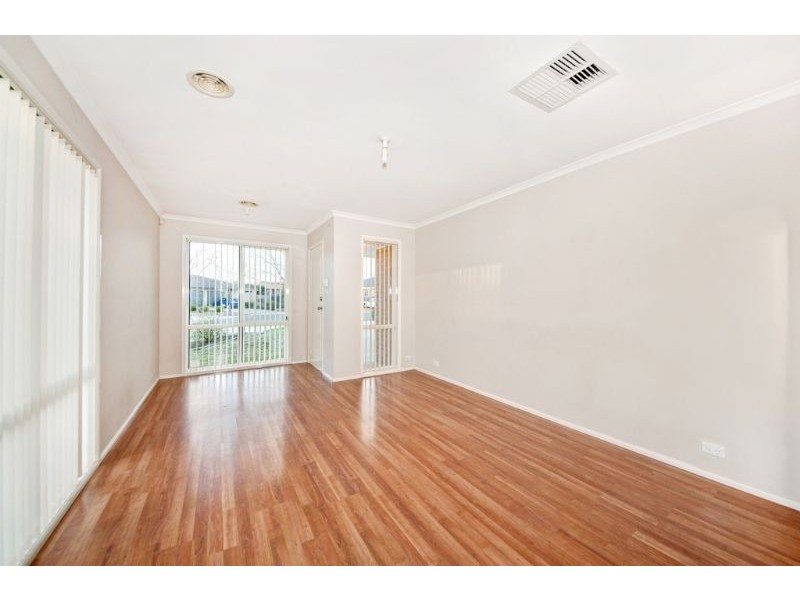 7 Leggo Place, Dunlop ACT 2615