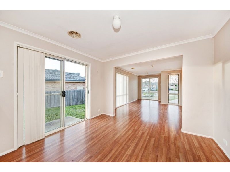 7 Leggo Place, Dunlop ACT 2615