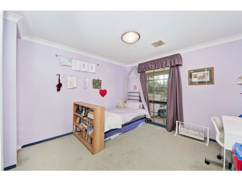10 Clubbe Crescent, Macgregor ACT 2615