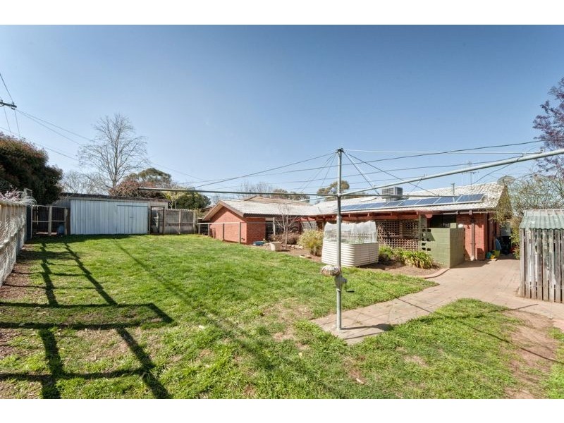 10 Clubbe Crescent, Macgregor ACT 2615