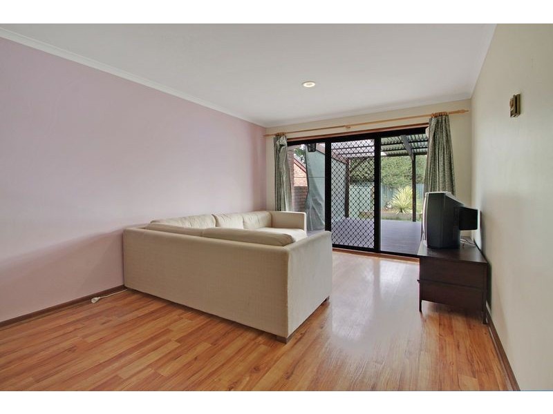 14 Inglis Place, Latham ACT 2615