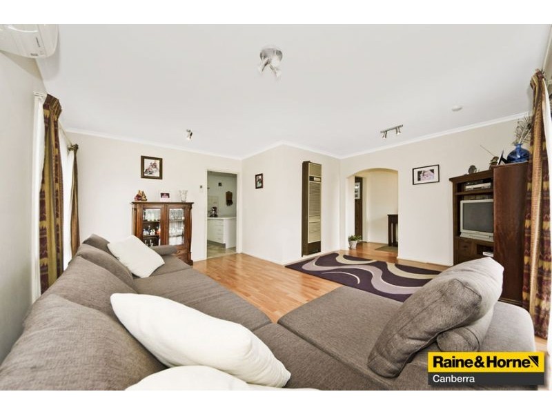 50 Solomon Crescent, Latham ACT 2615