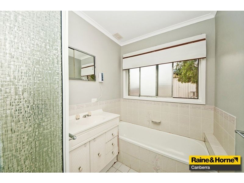 50 Solomon Crescent, Latham ACT 2615