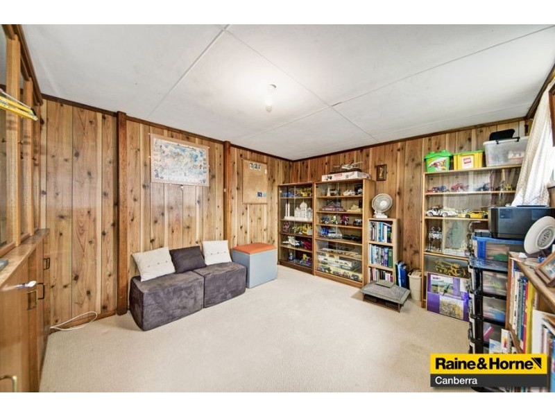 50 Solomon Crescent, Latham ACT 2615