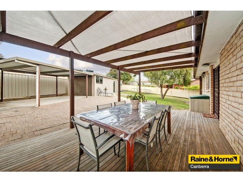 50 Solomon Crescent, Latham ACT 2615