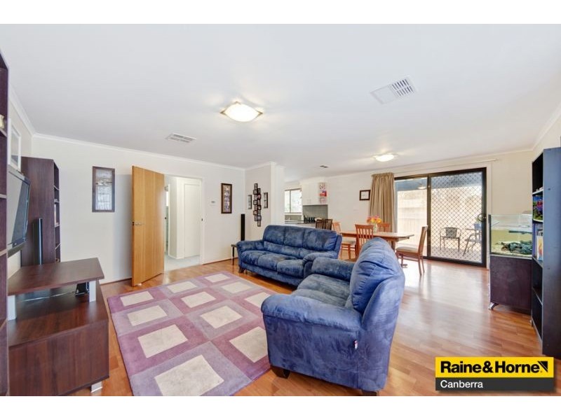 12 Warby Place, Charnwood ACT 2615