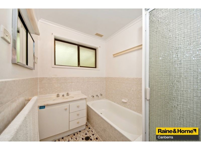 12 Warby Place, Charnwood ACT 2615