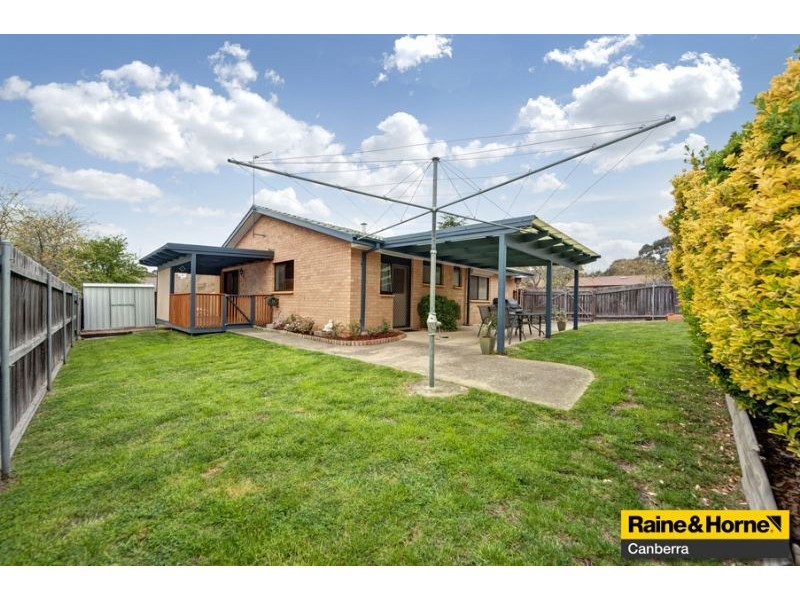 12 Warby Place, Charnwood ACT 2615