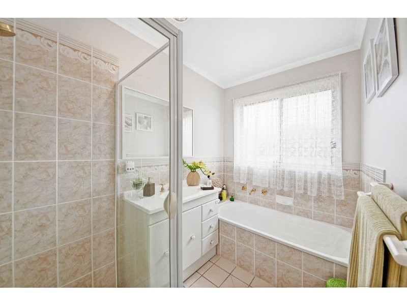 32 Goodhart Crescent, Dunlop ACT 2615