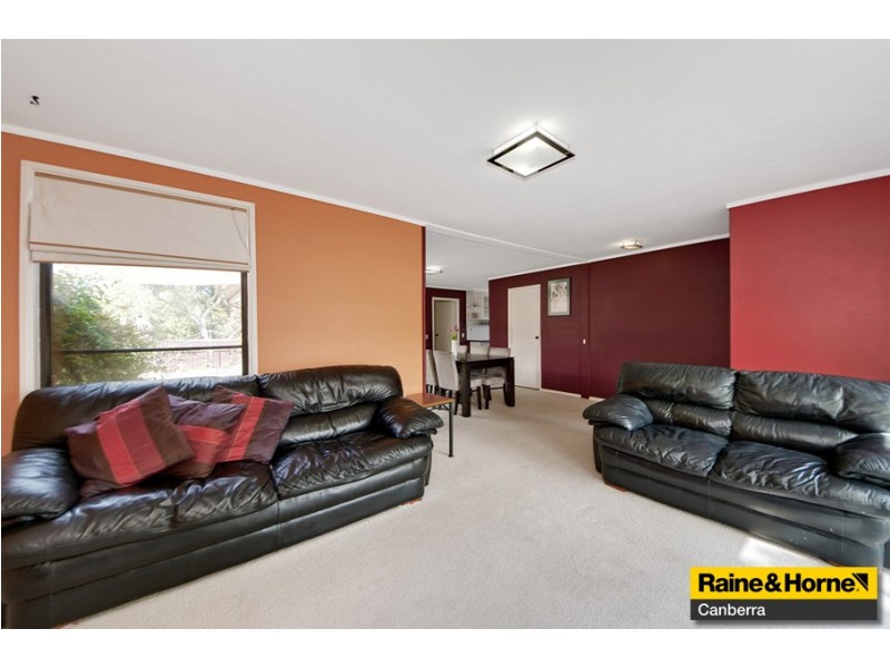 2 Rumker Place, Charnwood ACT 2615
