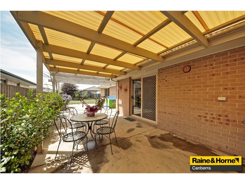 8 Fitton Close, Dunlop ACT 2615