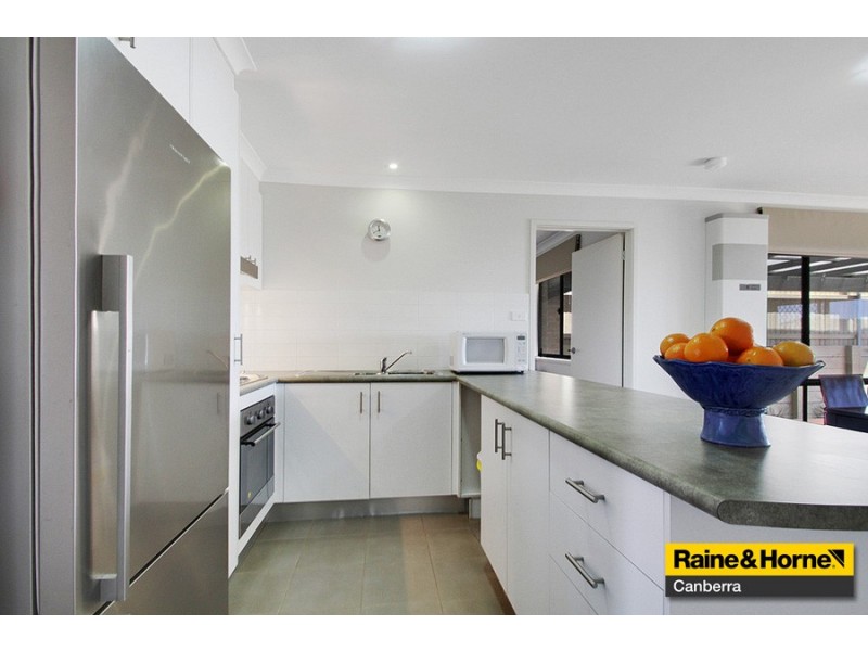 111 Eccles Circuit, Macgregor ACT 2615