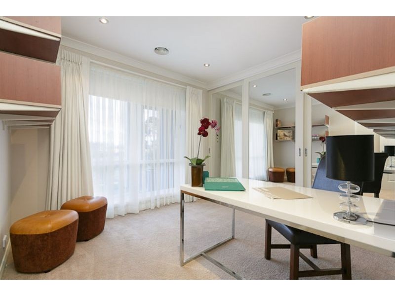 1 Mary Gillespie Avenue, Gungahlin ACT 2912